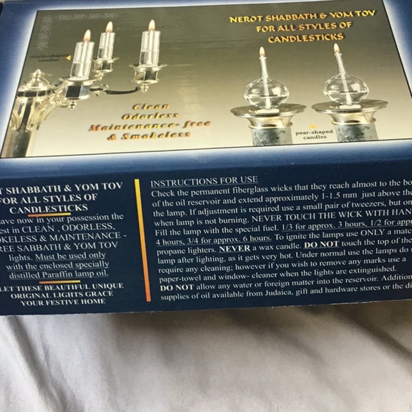 Shabbat/Yom Tov Glass Nerot Candles w/ Oil & Wicks - Picture 3 of 5